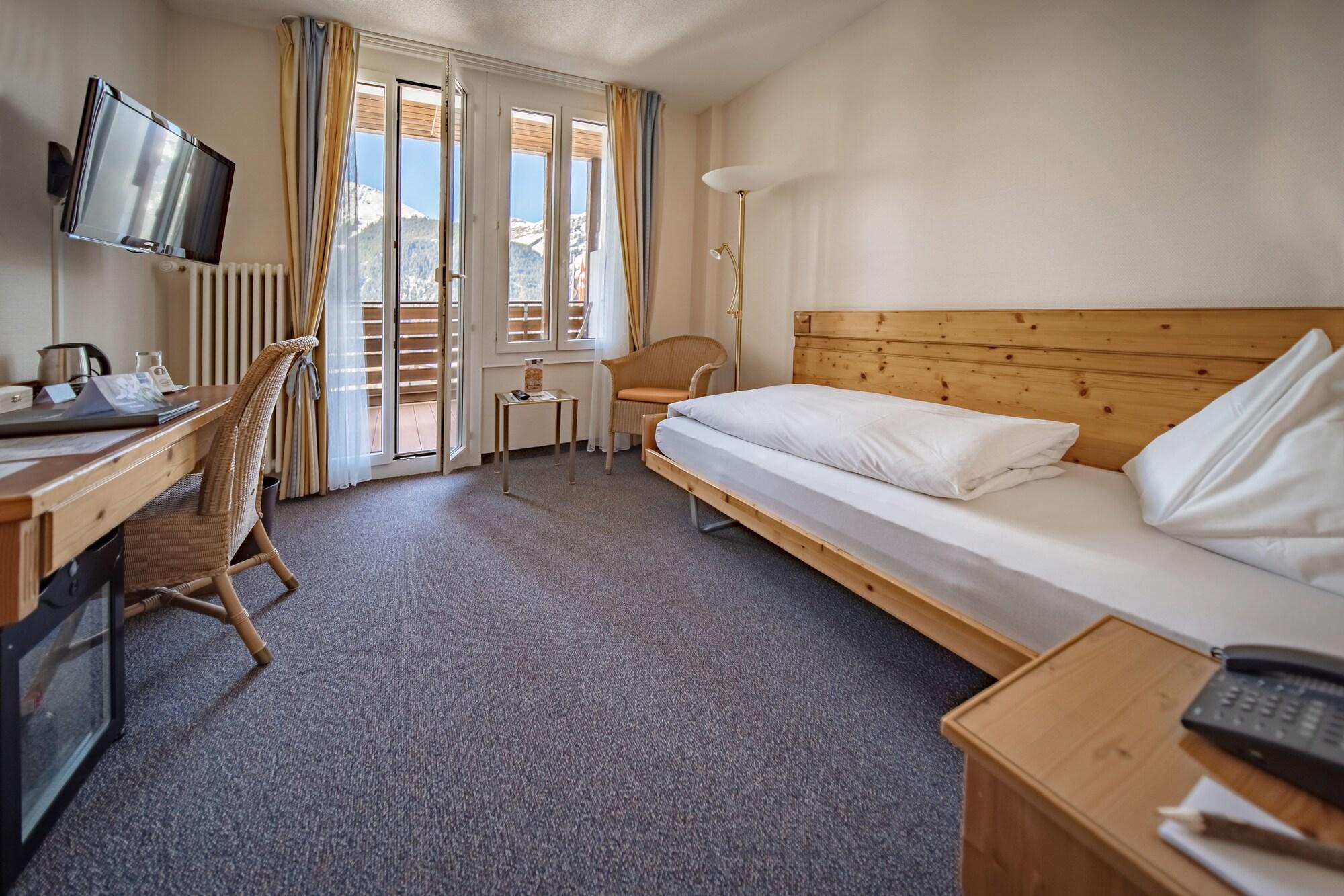 Alpine Hotel Wengen -Former Sunstar Wengen- מראה חיצוני תמונה
